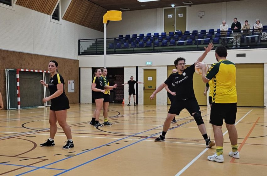  Hemur Enge 2 wint overtuigend van Huizen 6