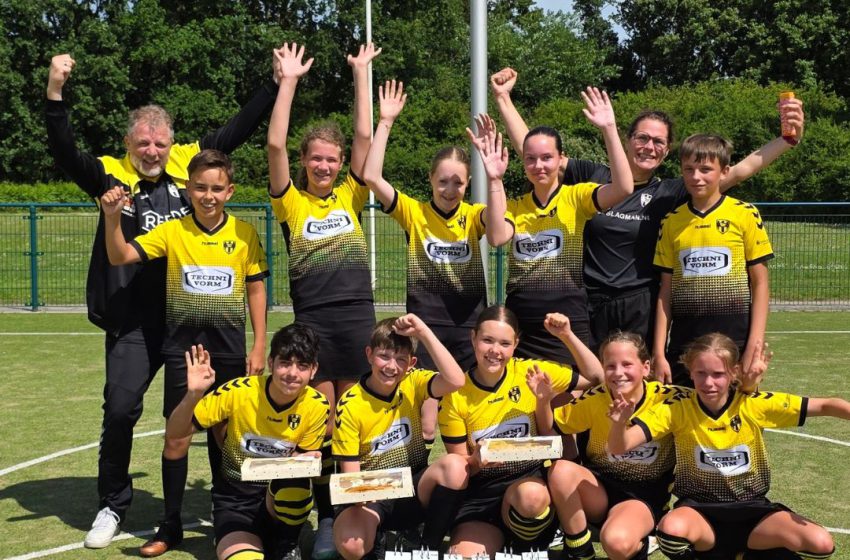  Hemur Enge J3 kroont zich tot kampioen